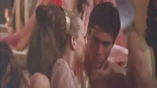 Mamilo apreciado Pau Enorme na buceta vídeo pornô português brasileiro dela