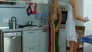 Gangbang na Ásia assistir um filme de sexo brasileiro primeiro, mas brilhante