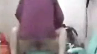 Depois de um vibrador e um pau vídeo pornô brasileiro de sexo na bunda, ela entra perfeitamente