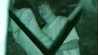 A rapariga gosta de foder os melhores vídeos pornô caseiro brasileiro com um homem no carro