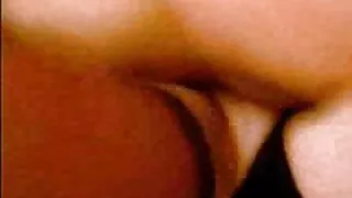 Ruiva mascarada acaricia a pila pequena de um novos pornos brasileiros homem
