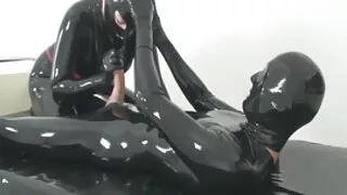 Ela quer levar o pau de um marido vídeo pornô brasileiro ao vivo estranho na Bunda