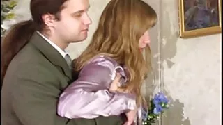 As Lésbicas não se limitam durante o sexo e hoje foi uma foda dura com estrapões em todas as fendas quero assistir um vídeo pornô brasileiro