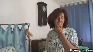 Milf filme pornô gratuito brasileiro em corpo cheats ligar marido com jovem vizinho