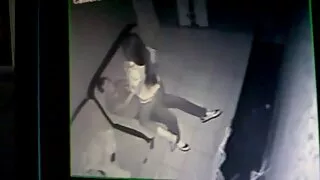 Puta na assistir vídeo pornô brasileiro cama fodida pelo seu amante
