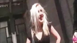 Maduro Tia transando com um cara e sua vídeo pornô brasileiro com negão namorada