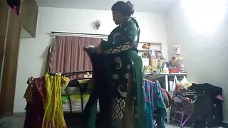 Macho arrastou a namorada para o vídeo pornô doido brasileiro beliche e fodeu grosseiramente