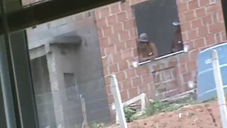 A miúda madura monta o video sexo nacional seu tipo na pila do tipo